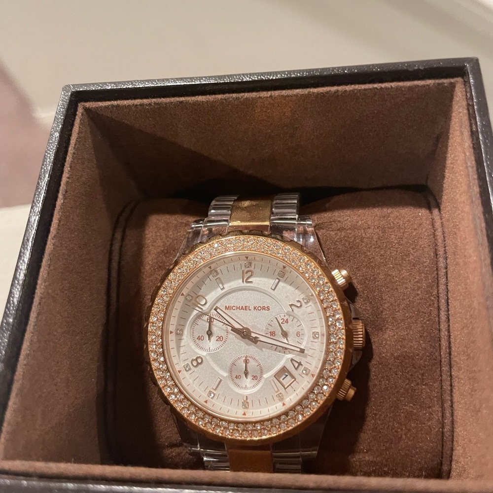 Mk watch - Picture 5 of 5